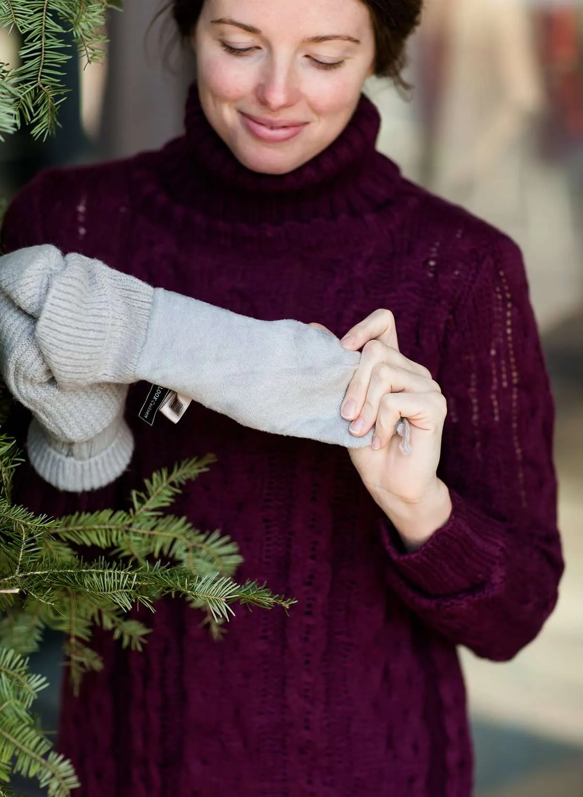 Cashmere Waffle Knit Mittens