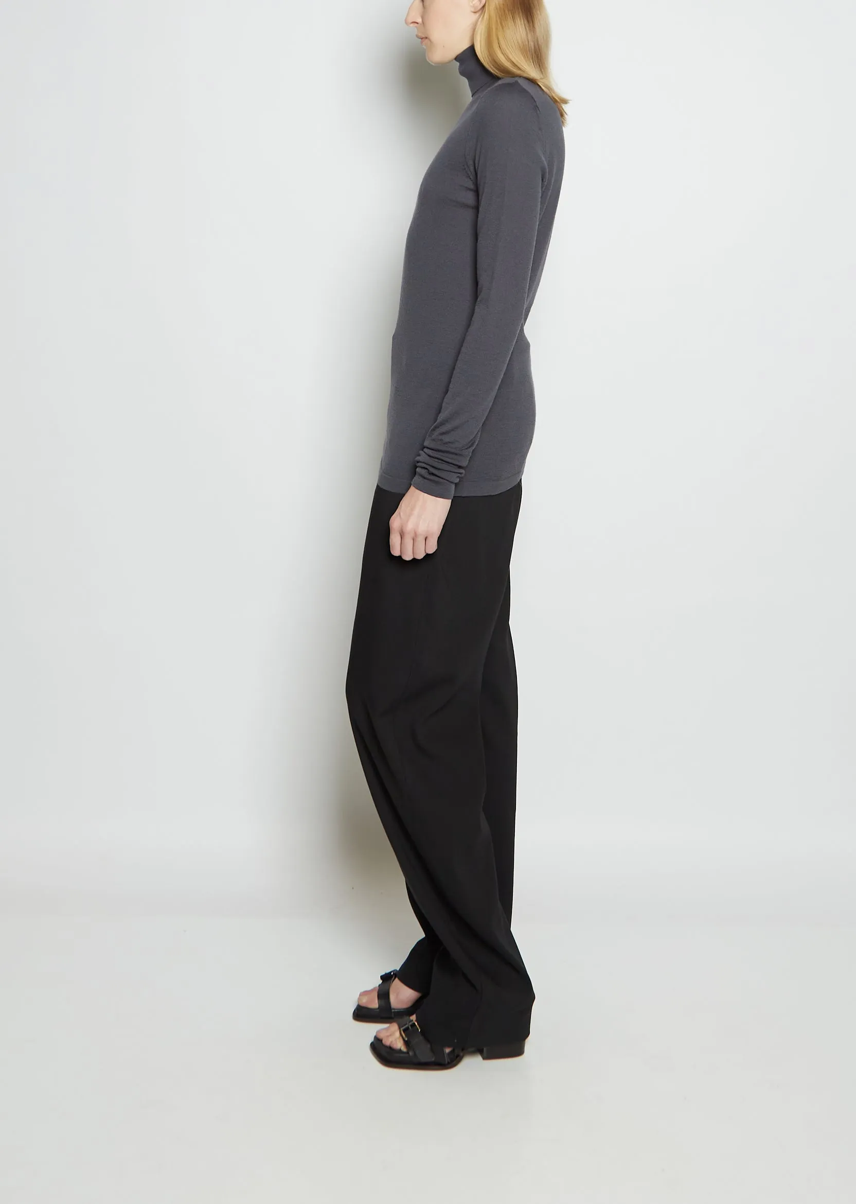 Merino Wool Turtleneck — Asphalt